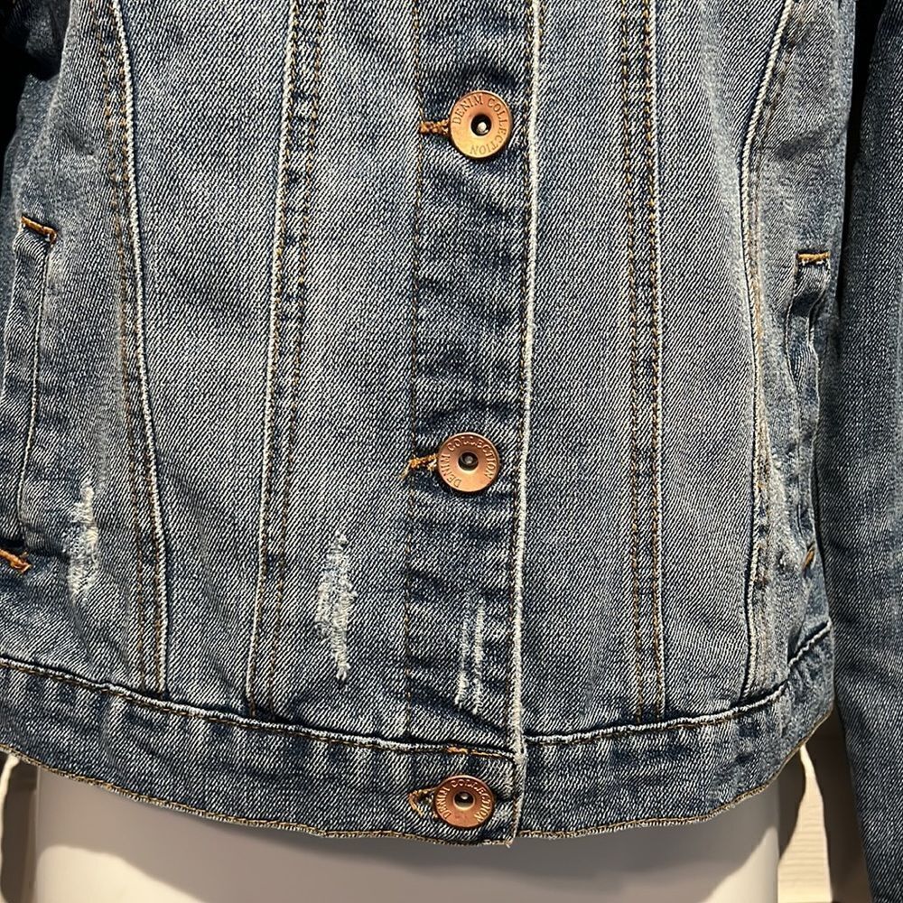 Ci Sono Slightly Distressed Jean Jacket Size Small‎ - Picture 10 of 12